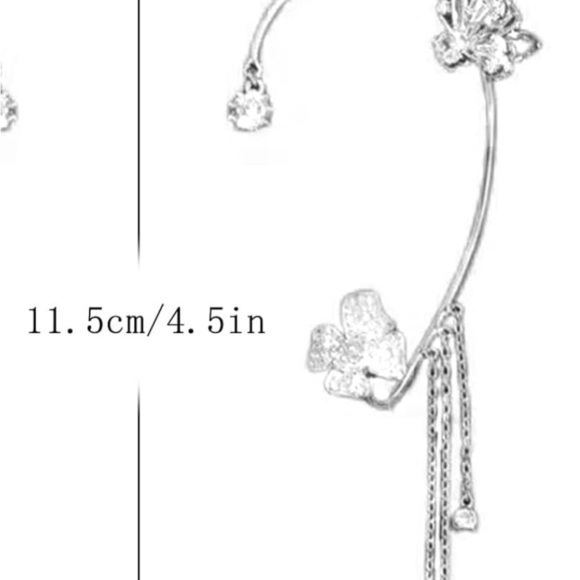 Elegant Silver Butterfly Ear Cuff - Picture 8 of 9